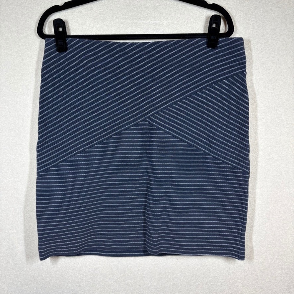 J Jill Knit Striped Pencil Skirt Med Navy Blue Sporty Coastal Casual Resortwear